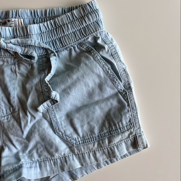 Cotton Tie Shorts - Picture 2 of 3